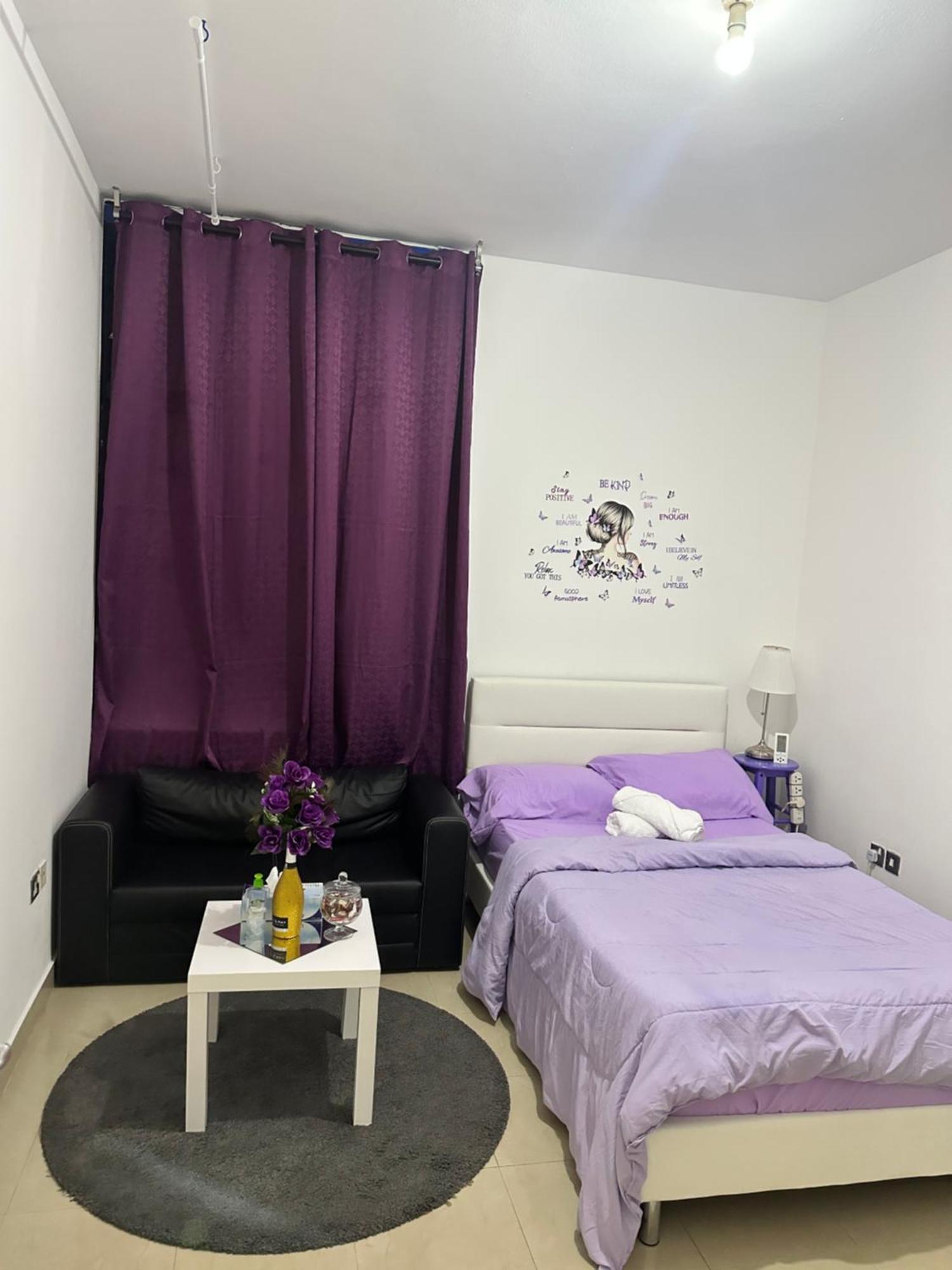 The Purple Place Apartamento Abu Dhabi Exterior foto
